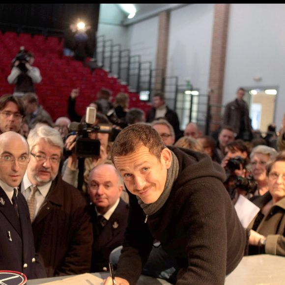 Sorti en 2008, "Bienvenue chez les Ch'tis" a attiré plus de 20 millions de téléspectateurs dans les salles obscures.

Conférence de presse donnée après le succès du film "Bienvenue chez les Ch'tis". Visite des lieux du tournage du prochain film de Dany Boon, "Rien à déclarer". 

DOMINIQUE JACOVIDES / BESTIMAGE