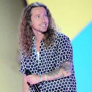L'artiste prend grand soin de son style capillaire emblématique depuis ses débuts.

Exclusif - Julien Doré - Enregistrement de l'émission "La grande soirée des duos".

© Gaffiot-Moreau / Bestimage