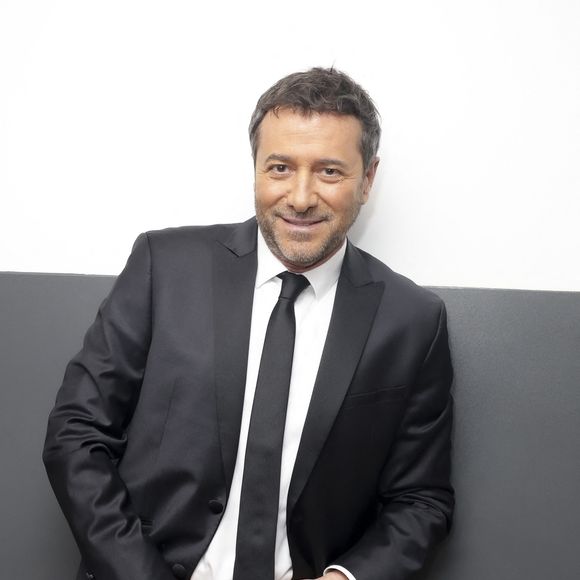 Exclusif - Bernard Montiel, en backstage de l’émission « TPMP » La dernière sur C8,  présentée par C.Hanouna et diffusée en direct sur C8, Paris, France, le 27 fevrier 2025. © Jack Tribeca / Bestimage