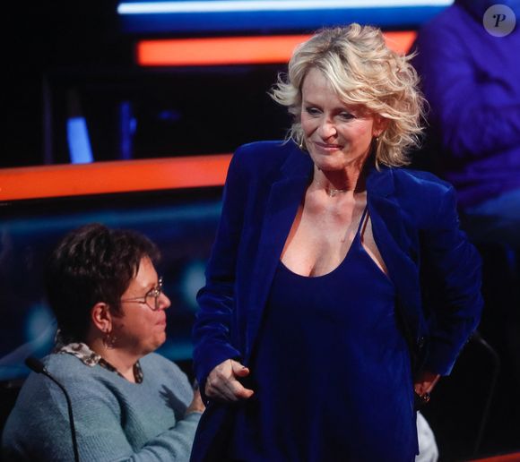 Exclusif - Sophie Davant - Enregistrement de l'émission "100% logique" présentée par C. Feraud et qui sera diffusée samedi 1er mars à 21.10 sur France 2 et sur france.tv, au Studio du Lendit à Saint-Denis, France, le 12 décembre 2024. © Christophe Clovis / Bestimage