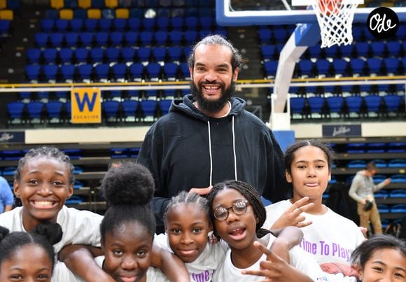 La ligue offre aux jeunes talents locaux la possibilité de réussir sans quitter le continent.

Joakim Noah  - Killian Hayes et Joakim Noah assistent à l'atelier "NBA cares " à Levallois le 18 janvier 2023 . 

© Veeren/Bestimage