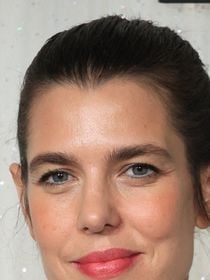 Charlotte Casiraghi : Il n’y a pas que Monaco qui compte pour elle, cette ville au charme fou qui est devenue son refuge où sa maman possède un bien exceptionnel du 17e siècle