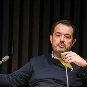 Exclusif - Jean-François Piège présente son "Encyclopédie Culinaire des Territoires de France" - Hachette Cuisine à la Station Ausone - Librairie Mollat, à Bordeaux, France, le 14 décembre 2024.

© Jean-Marc Lhomer / Bestimage