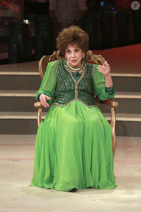 Gina Lollobrigida lors de la finale de l'émission "Danse avec les stars" à Rome, Italie, le 20 mai 2018. Photo par Bestimage