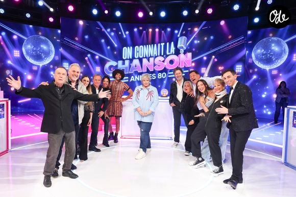 Exclusif - Julien Lepers, Philippe Risoli, Capucine Anav, Fabien Lecoeuvre, Delphine Wespiser, Gwendal Marimoutou, Laurence Boccolini, Christophe Carrière, Valérie Damidot, Silvia Notargiacomo, Lionel Tim, Isabelle Morini-Bosc, Jordan Deluxe, lors de l’enregistrement de l’emission "On Connait La Chanson Années 80", présentée par L.Boccolini et diffusée le 22 septembre 2026 sur W9, à Paris, France, le 9 avril 2026. © Jack Tribeca/Bestimage