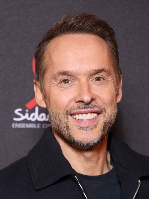 Après son départ de Télématin qui l’a chamboulé, Damien Thévenot apparaît apaisé : photo de vacances avant un nouveau projet à l’automne