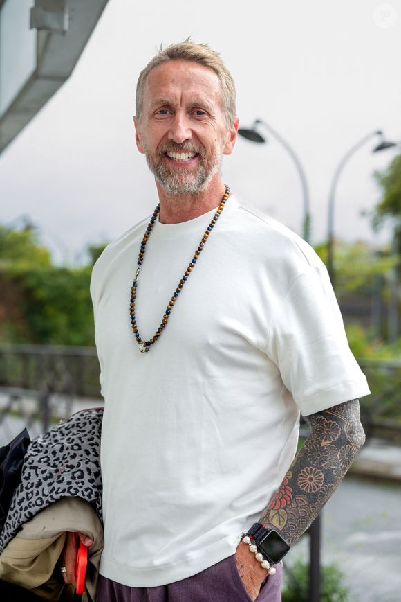 Qui est installé à Saint-Raphaël

Exclusif - Philippe Caverivière arrive à l'enregistrement de l'émission "Vivement dimanche" à Paris, le 2 septembre 2025, et diffusée le 7 septembre 2025 sur France 3.
© Jonathan Jacob / Bestimage