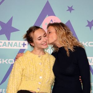 Mais après leur divorce en 2014, Alexandra Lamy a pu compter sur le soutien de sa fille Chloé Jouannet / Alexandra Lamy et Chloé Jouannet au 27ème Festival International du Film de Comédie de l'Alpe d'Huez le 17 janvier 2024 / DOMINIQUE JACOVIDES / BESTIMAGE