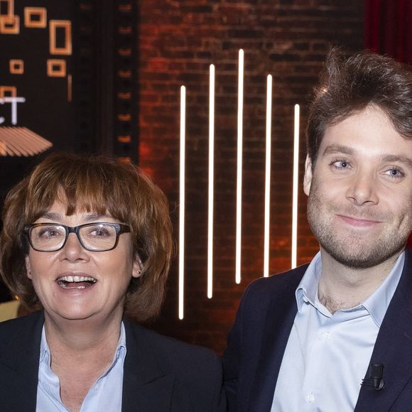 Raphaël travaille également sur une série mêlant comédie noire et thriller, confirmant son univers créatif singulier.

Exclusif - Nathalie Saint-Cricq et son fils Benjamin Duhamel - Enregistrement de l'émission "On Est En Direct (OEED)", présentée par L.Ruquier et L.Salamé, et diffusée en direct le 2 avril sur France 2
© Jack Tribeca / Bestimage