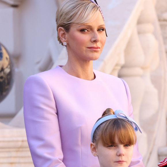 la princesse Charlene de Monaco, la princesse Gabriella dans la cour du palais princier le jour de la fête nationale de Monaco le 19 novembre 2024.© Jean-Charles Vinaj / Pool Monaco / Bestimage