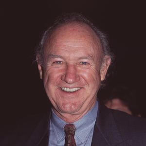 A en croire The Sun, des proches de Gene Hackman se démèneraient pour que d'autres informations à leur sujet ne soient jamais partagées... Ces derniers souhaiteraient empêcher la publication des rapports d'autopsie des deux défunts dont la succession s'annonce épineuse comme l'a récemment affirmé le Daily Mail.

Santa Fe, NM - L'acteur Gene Hackman (95 ans) et son épouse Betsy Arakawa (63 ans) ont été retrouvés morts dans leur maison de Santa Fe, au Nouveau-Mexique. Les autorités ont déclaré qu'une enquête était en cours. (Backgrid USA / Bestimage).