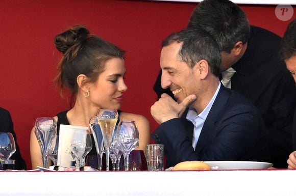 Charlotte Casiraghi et Gad Elmaleh - Soirée de cloture du 20ème Jumping International de Monte-Carlo au Port Hercule de Monaco à Monte-Carlo, le 27 juin 2015. La compétition célèbre cette année un double anniversaire : les 20 ans du Jumping et les 10 ans du Longines Global Champions Tour. @JUNIOR / BESTIMAGE