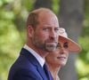 Alors que le Prince William et Kate Middleton vivent actuellement dans Adelaide Cottage avec leurs enfants George, Charlotte et Louis, il se pourrait bien qu’ils envisagent de quitter les lieux pour une demeure bien plus imposante : le Fort Belvedere.

Les Majestés le Roi et la Reine ont officiellement accueilli le Président et Mme Macron au château de Windsor, au Royaume-Uni. Photo by Arthur Edwards/News Licensing/ABACAPRESS.COM