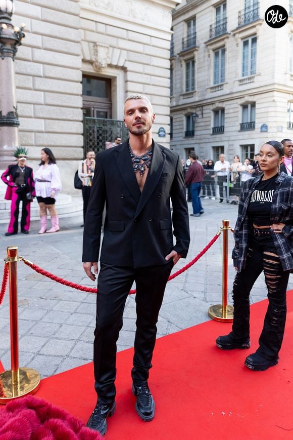Jonathan Jenvrin -  Arrivées au concert caritatif "Fier Gala" au Théâtre National de l'Opéra-Comique à Paris le 12 juin 2026.

© Tiphaine Lebely / Bestimage