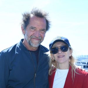 Exclusif - Stéphane De Groodt, Sylvie Testud - Le rooftop du Kimpton St Honoré Paris accueille tous les dimanches "Fifi & Charles" (les chefs Philippine Jaillet et Charles Neyers). Le 9 avril 2025. © Rachid Bellak / Bestimage