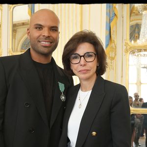 Exclusif - Saïd Boussif, Rachida Dati - La chanteuse Vitaa et le Producteur musical Saïd Boussif élevés par la ministre de la Culture, Rachida Dati au grade de chevalier dans l'ordre des Arts et Lettres dans le salon des Maréchaux au ministère de la Culture à Paris le 24 juin 2024. © Dominique Jacovides - Alain Guizard / Bestimage