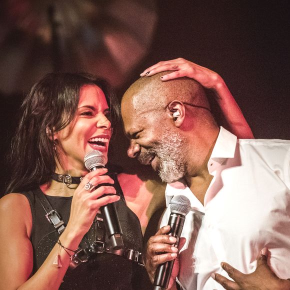 Exclusif - La chanteuse Shy'm en concert, avec son père Harry Marthe, aux Folies Bergère à Paris. Le 7 mars 2018
© Cyril Moreau / Bestimage