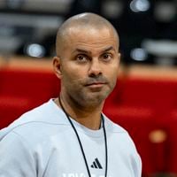 Tony Parker a quitté la France sans ses fils Josh et Liam pour se rendre à l'autre bout du monde : "Ils ont vraiment soutenu ma démarche"