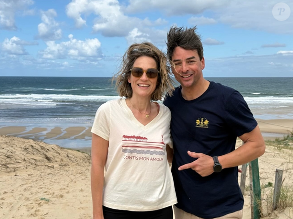 Claire Fournier et Julian Bugier sur la plage de Contis dans les Langes le 16 mai 2026 © Instagram