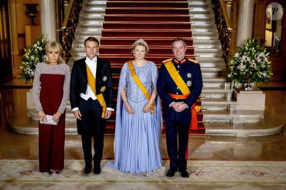 Emmanuel Macron, Brigitte Macron, le Grand-Duc Guillaume, la Grande-Duchesse Stéphanie (Grande-Duchesse Stéphanie de Luxembourg), dîner de gala au Palais grand-ducal dans le cadre des célébrations du changement de trône à Luxembourg, jour 1 à Luxembourg-Ville, Luxembourg, 3 octobre 2025. ( DANA-No : 02647801 ) © Dana Press / Bestimage