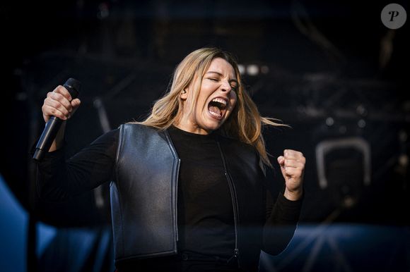 La chanteuse Santa (Samanta Cotta) est en concert sur la scène du festival au Printemps de Pérouges au Château de Saint-Maurice-de-Rémens le 26 juin 2024.

© Sandrine Thesillat / Panoramic / Bestimage