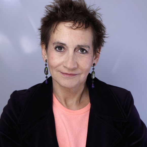 Coup dur pour la star des années 80 

Portrait de Caroline Loeb  JLPPA / Bestimage
