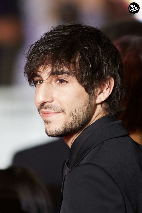 Ben Attal, le fils de Charlotte Gainsbourg, lors de la montée des marches du film "Jane par Charlotte" au 74ème Festival International du Film de Cannes. Le 7 juillet 2021. Crédit Borde-Jacovides-Moreau / Bestimage
