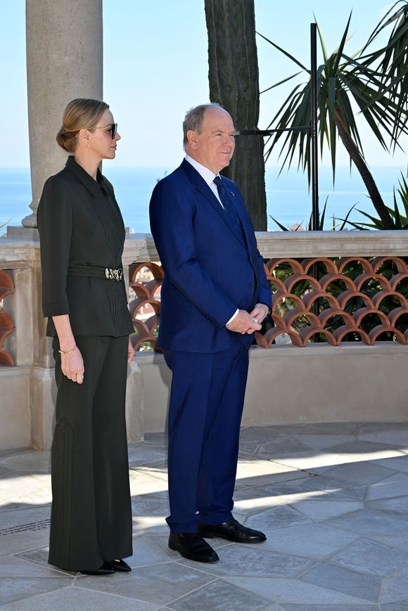 Le prince Albert II de Monaco, sa femme la princesse Charlene et la princesse Caroline de Hanovre ont pu découvrir les travaux d'aménagements réalisés pendant 5 ans au jardin exotique de Monaco avant son ouverture au public le 30 mars.© Bruno Bebert / Bestimage