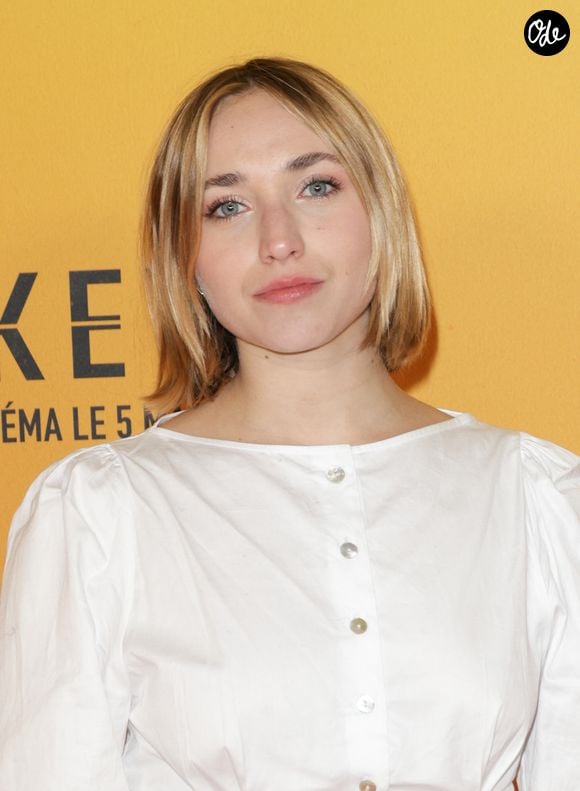 Deux fois par semaine, elle applique un masque avant de le laisser poser quelques minutes.

Chloé Jouannet - Avant-première du film "Mickey 17" au cinéma Pathé Palace à Paris, le 16 février 2025.
© Guirec Coadic / Bestimage