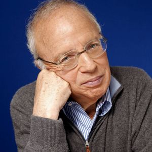Thierry Roland pose à Paris, France, en septembre 2010. Photo VIM/ABACAPRESS.COM