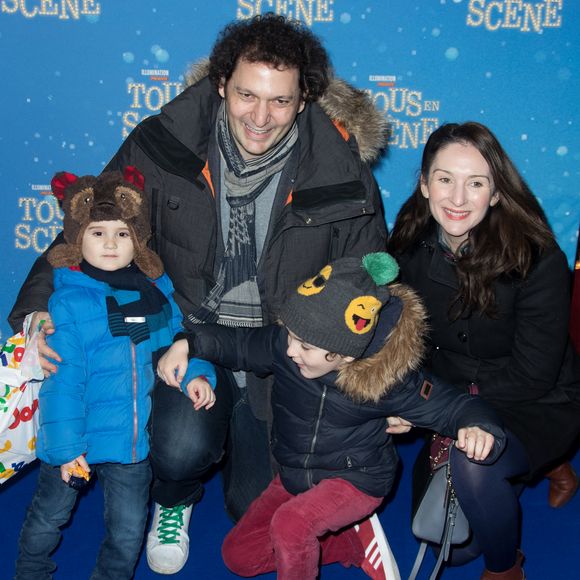 Le magicien Eric Antoine, son ex-femme Calista Sinclair-Antoine et leurs fils Ulysse et Raphaël - Avant-première du film "Tous en scène" au Grand Rex à Paris. © Cyril Moreau / Bestimage