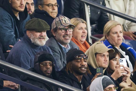 Paul Pairet, Philippe Etchebest, Stéphanie Le Quellec , Hélène Darroze - Célébrités assistent au match de Ligue des champions entre le PSG et l'Atlético de Madrid au Parc des Princes à Paris le 6 novembre 2024. © Cyril Moreau/Bestimage