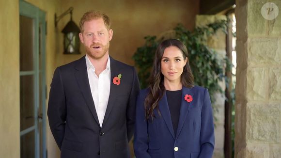 Meghan Markle et le prince Harry s'estiment "offensés" par de tels propos selon les dires de sources à Page Six
Les membres de la famille royale britannique auto-exilés, le prince Harry et Meghan Markle (duc et duchesse de Sussex), sont apparus ensemble pour la première fois en trois mois dans une nouvelle vidéo le 9 novembre 2024