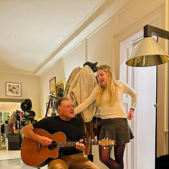 Jeudi, elle a déjeuner avec sa fille Valentine
Sophie Davant toujours en bons termes avec Pierre Sled, son ex-mari et père de ses enfants Valentine et Nicolas