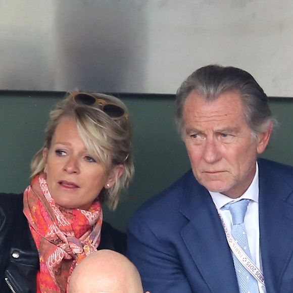 Sophie Davant et William Leymergie - People dans les tribunes des Internationaux de France de tennis de Roland Garros à Paris. Le 26 mai 2015
Gorassini / Jacovides / Bestimage