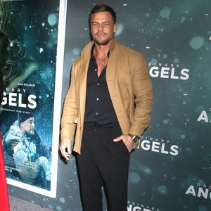 L'acteur incarne un ancien policier militaire de l’armée américaine. Le tournage de la saison 4 va débuter au Canada.

Alan Ritchson à la première du film "Ordinary Angels" le 19 février 2024 au cinéma SVA à New York.

© PPS/Bestimage