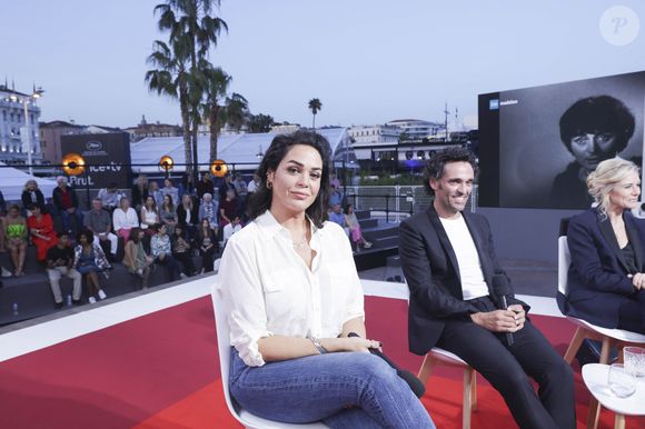 Lola Dewaere - L'équipe du film "Le petit Nicolas : qu'est-ce qu'on attend pour être heureux" sur le plateau de l'émission "Spéciale Cannes", présentée par D.Burki et diffusée sur Culture Box. Le 20 mai 2022
© Jack Tribeca / Bestimage