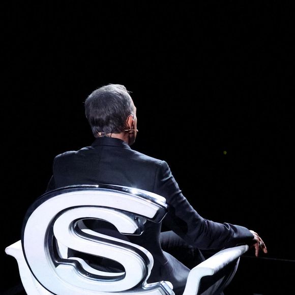 Exclusif - Nikos Aliagas lors de l'enregistrement de l'émission "La chanson secrète N°14", présentée par N.Aliagas et diffusée le 26 décembre sur TF1, consacrée à Nikos Aliagas à Paris le 10 décembre 2025. © Jacovides-Moreau/Bestimage