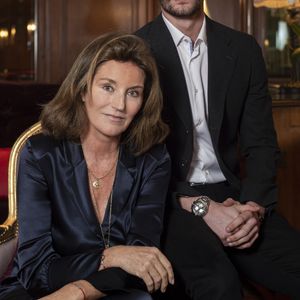 Exclusif - Cécilia Attias et son fils Louis Sarkozy - Signature du livre "Une envie de désaccord(s)" aux Editions Plon de C. Attias et L. Sarkozy au restaurant Lucas Carton à Paris, le 23 octobre 2019.
© Julio Piatti/Bestimage