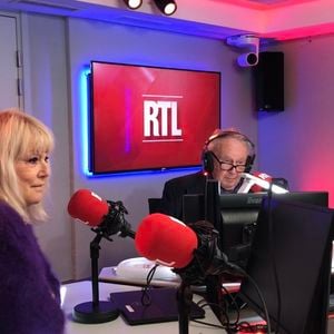 Sa maison, la radio RTL, est venue jusqu'à lui dans sa maison pour recueillir ses impressions


Exclusif - Mylène Demongeot à RTL interviewée par Philippe Bouvard pour la sortie de son livre "La vie, c'est génial ! " le 12 avril 2018. © Stéphane Mulys/Bestimage