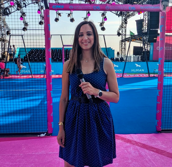 Depuis son arrivée sur Canal+, la journaliste fait notamment partie du dispositif éditorial de la chaîne cryptée sur les grands prix de Formule 1

La journaliste sportive de Canal+ Charlotte Gabas sur Instagram en 2025.
Crédit : Instagram/chagabas