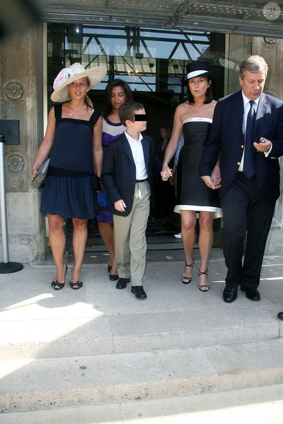 Le mariage de Jeanne-Marie Martin et Gurvan Rallon à la mairie du VIème arrondissement de Paris, France, le 10 mai 2008.  Photo by ABACAPRESS.COM