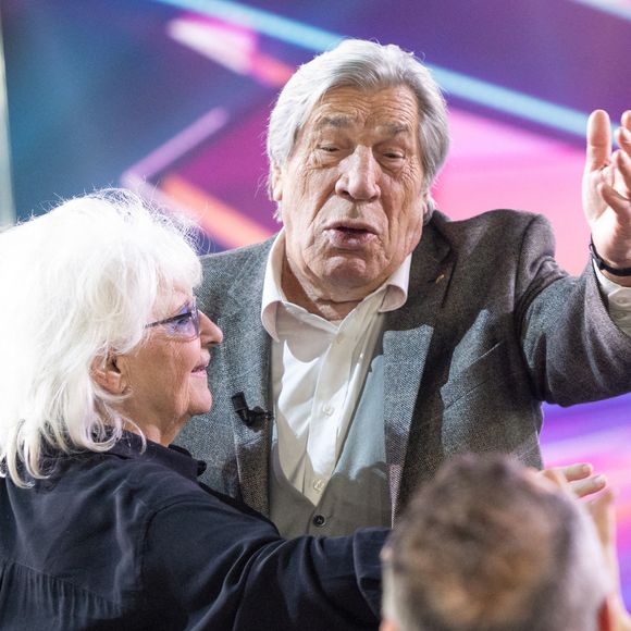Exclusif - Jean-Pierre Castaldi, Catherine Lara lors de l'enregistrement de l'émission "La Boîte à secrets", présentée par F.Bollaert et diffusée le 9 janvier 2026 sur France 3, dans les studios du Lendit à Saint-Denis, France, le 2 décembre 2025. © Cyril Moreau/Bestimage