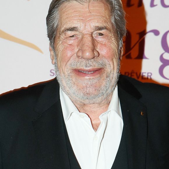 Exclusif - Jean-Pierre Castaldi lors de la soirée de gala de l'association "Princesse Margot" à l'hôtel InterContinental Paris - Le Grand, à Paris, France, le 11 décembre 2023. © Christophe Clovis/Bestimage

Le gala de charité de l’association "Princesse Margot" s’est déroulé dans la magnifique enceinte de l’Hôtel Intercontinental - Paris Le Grand. L’association "Princesse Margot", fondée par la remarquable Muriel Hattab en 2012, vient en aide aux enfants atteints de cancer et à leurs familles par le biais de multiples actions de soutien. Ce gala de charité fut un véritable succès sur tous les points; l'intégralité des enveloppes de dons proposées par l’association furent vendues le soir-même, plusieurs marques luxueuses parisiennes se sont associées à l’événement en proposant de très beaux lots et de nombreuses célébrités furent au rendez-vous! Le parrain et la marraine de l’association, K.Adams et L.Drucker, étaient bien-sûr de la partie, ainsi que de nombreuses personnalités invitées par la pétillante S.Sisley! Les acteurs et actrices ; P.Lachaux, T.Sisley, R.Kherici, J.Arruti, J.P.Castaldi, R.Schinasi, P.Lefèvre, T.Da Costa, C.Romain ainsi que le chef J.Sebbag, la chanteuse J.Jonathan, le compositeur P.Kelly, le styliste J.C.Jitrois, et la sublissime Shy’m furent présents ! Cette magnifique soirée permet de confirmer l’importance de l’association "Princesse Margot" et de ses missions.