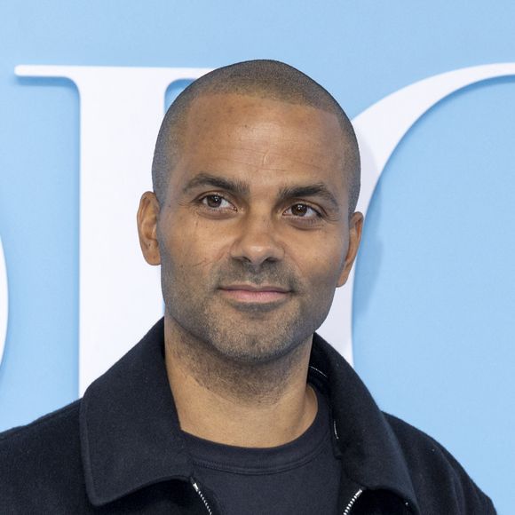 Tony Parker s’est confié sur l’éducation de ses deux fils dans un podcast d’Asap Junior.

 Tony Parker au photocall du défilé de mode féminine Dior printemps-été 2025 lors de la Fashion Week de Paris (PFW), à Paris, France. © Olivier Borde/Bestimage