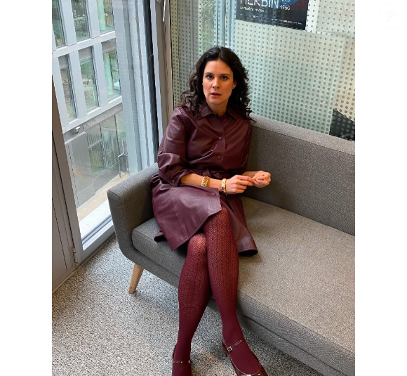 Comme récemment, lorsqu'elle a opté pour un total look bordeaux.

Apolline de Malherbe, divine en cuir.