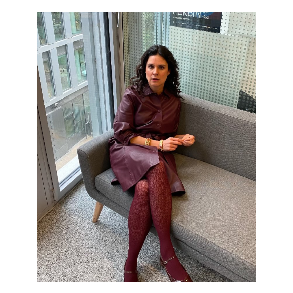 Comme récemment, lorsqu'elle a opté pour un total look bordeaux.

Apolline de Malherbe, divine en cuir.