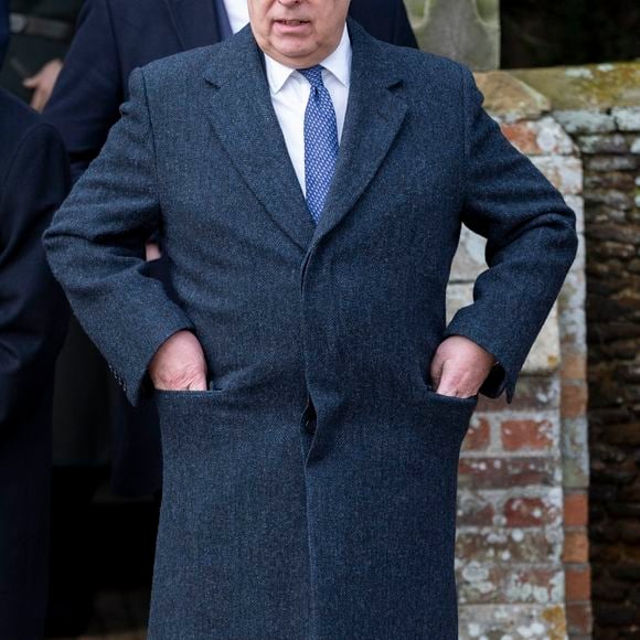 Le prince Andrew, duc d’York - Les membres de la famille royale britannique lors de la messe du matin de Noël en l'église St-Mary Magdalene à Sandringham, le 25 décembre 2023.