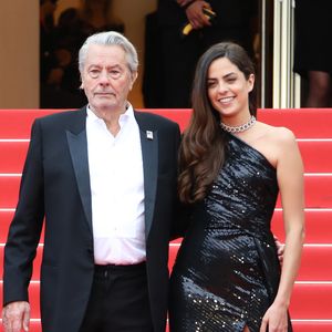 Alain Delon et sa fille Anouchka - Montée des marches du film "A Hidden Life" lors du 72ème Festival International du Film de Cannes, le 19 mai 
2019. © Denis Guignebourg/Bestimage