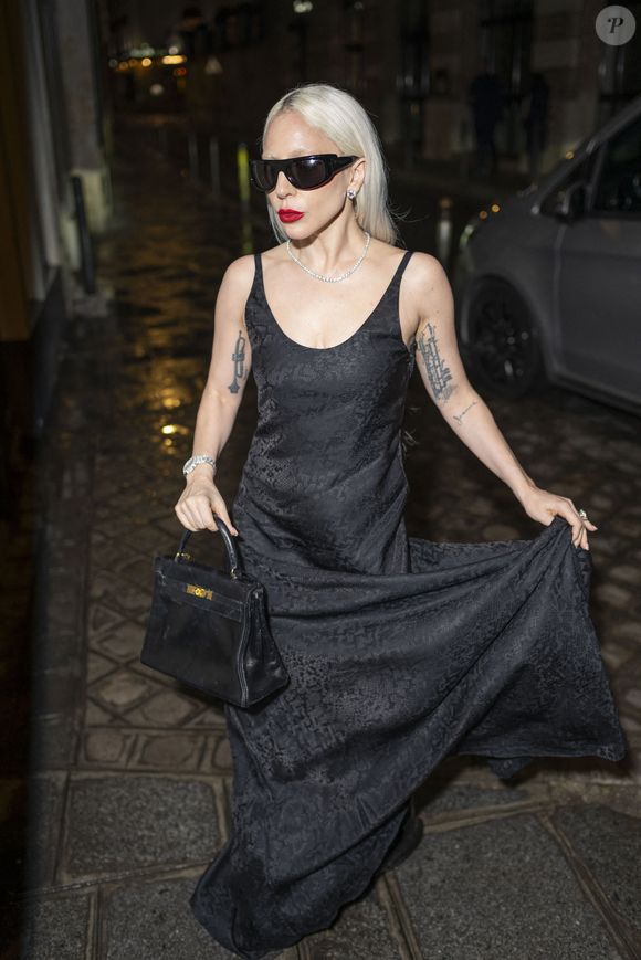 Lady Gaga et son fiancé Michael Polansky arrivent au restaurant "Laperouse" à Paris, le 15 novembre 2025.
© Yehiel Chekroune/Bestimage